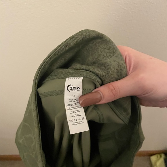 Zyia Active Green Swirl Light n Tight Leggings Patterned Workout Tights Size 12 - Picture 7 of 8